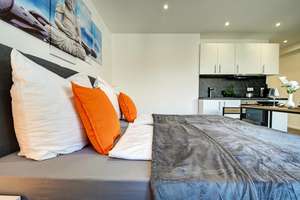 MÖBLIERT - MODERN UND ZENTRAL  Business-Apartment im Echaz Center Reutlingen – Die vollständige Adresse der Immobilie erhältst du vom Anbieter., 72764 Reutlingen-Mitte, Reutlingen – Vorschaubild 3