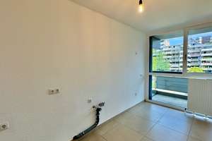 3 Zimmer Wohnung frisch saniert und frei zum 01.12.2025 – Lübecker Straße 8, 50858 Weiden, Köln – Vorschaubild 8
