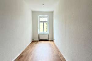 Kein Hammer nötig. Wir haben renoviert/No DIY required – we’ve already taken care of the renovation. – Bernsdorfer Straße 82, 9126 Bernsdorf, Chemnitz – Vorschaubild 4