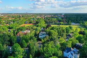 EXKLUSIVES & IMPOSANTES 9 ZI. GRÜNDERZEITPALAIS - für 1 MIO € modernisiert-1.050 qm Villengrundstück – Die vollständige Adresse der Immobilie erhältst du vom Anbieter., 14193 Grunewald, Berlin – Vorschaubild 3