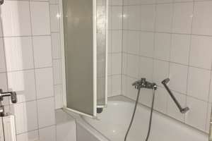 Schöne 2-Zimmer-Dachgeschosswohnung in Krefeld in zentraler Lage! – Steckendorfer Straße 65, 47799 Cracau, Krefeld – Vorschaubild 2
