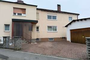 Haus mit viel Potenzial - Ihr neues Zuhause in bester Innenstadtlage! – Die vollständige Adresse der Immobilie erhältst du vom Anbieter., 95445 Roter Hügel, Bayreuth – Vorschaubild 1