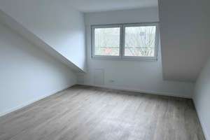 Erstbezug nach Kernsanierung: 2,5-Zimmer-Wohnung im Dachgeschoss-Bezugsfertig /Gemeinschaftsterrasse – Kölner Straße 350, 47807 Fischeln, Krefeld – Vorschaubild 6