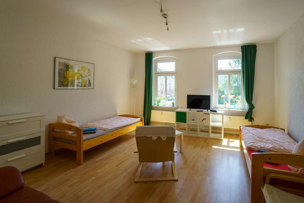 Immobilie in Chemnitz - Attraktive 90 qm 3-Zimmer-Wohnung in Chemnitz bezugsfertig oder vermietbar - Bild 1