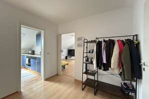 Moderne 3,5 Zimmer Dachgeschosswohnung mit Südbalkon, Kellerraum und zwei Pkw-Stellplätzen – Welschstr. 45, 74080 Böckingen, Heilbronn – Vorschaubild 8