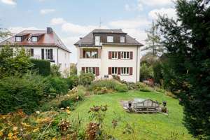 Wohnhaus in allerbester Halbhöhenlage
