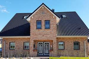 Nordisches Flair – Ihr Kapitänshaus in Hartenholm 
Niedrigenergiehaus EH40 mit Wärmepumpe & PV-Anla – Die vollständige Adresse der Immobilie erhältst du vom Anbieter., 24628 Hartenholm – Vorschaubild 2
