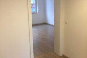 Freundliche und vollständig renovierte 2-Raum-Wohnung mit Balkon in Wuppertal – Markomannenstraße 26, 42105 Wuppertal – Vorschaubild 8