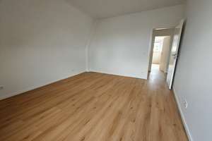 Erstbezug nach Sanierung, helle 2,5-Zimmer-DG-Wohnung in Essen-Stadtwald – Frankenstraße 252, 45134 Stadtwald, Essen – Vorschaubild 9