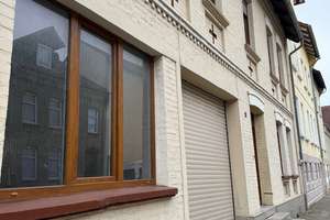 Vielseitiges Mehrfamilienhaus mit Hinterhaus und Entwicklungspotenzial – Die vollständige Adresse der Immobilie erhältst du vom Anbieter., 38364 Schöningen – Vorschaubild 2
