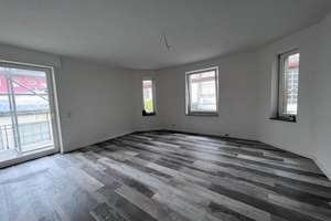 Wunderschöne  Wohnung inkl. 21 qm Balkon und Blick in den begrünten Innenhof . – Elberfelder Straße 51, 58095 Mittelstadt, Hagen – Vorschaubild 3