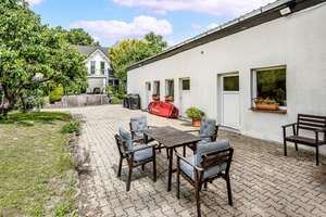 Modern single-family home with a pool, spa area, a 168 m² outbuilding, and access to the Nuthe River – Die vollständige Adresse der Immobilie erhältst du vom Anbieter., 14473 Südliche Innenstadt, Potsdam – Vorschaubild 12