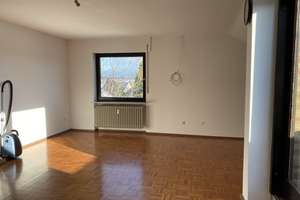 In exzellenter Wohnlage! Großzügige 3 -Zi.-Wohnung, herrliche Dachterrasse, EBK – Pallottistr. 6, 75242 Neuhausen – Vorschaubild 7