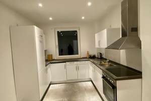 Nähe Sulzbacherstraße! Möblierte  3-Zi.-WG-Whg.,  moderne EBK, 2. OG ohne Balkon – Die vollständige Adresse der Immobilie erhältst du vom Anbieter., 90489 Veilhof, Nürnberg – Vorschaubild 2