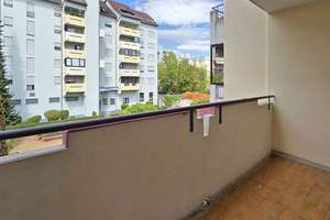 Stadtnahe 3-Zimmer-Wohnung mit Balkon und zwei TG-Stellplätzen – Die vollständige Adresse der Immobilie erhältst du vom Anbieter., 71034 Böblingen – Vorschaubild 8
