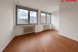 Erstbezug ! Hervorragende 4er WG Wohnung mitten in der Innenstadt! Balkon & Aufzug. – Heinrichsallee 22-24, 52062 Kaiserplatz, Aachen – Vorschaubild 3