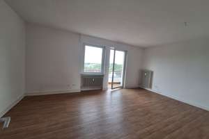 Große helle 5 ZKB Wohnung mit Balkon - sofort verfügbar – Niederberger Höhe 10, 56077 Niederberg, Koblenz – Vorschaubild 2