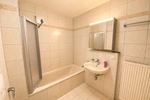 Moderne 3-Zimmer-Wohnung mit Balkon und Einbauküche in Reutlingen – Ringelbachstraße 14, 72762 Reutlingen-Mitte, Reutlingen – Vorschaubild 3