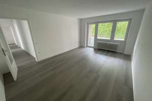 Frisch renoviert! Gemütliche 3-Zimmer-Wohlfühloase mit sonnigem Balkon