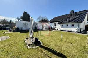 Durchrenoviertes, modernisiertes Einfamilienhaus mit großem Garten – Neumünster – Vorschaubild 2