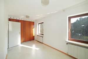 Sanierungsbedürftige Doppelhaushälfte mit großem Garten und Erweiterungspotenzial! – Willibaldstr. 159, 80689 München – Vorschaubild 7