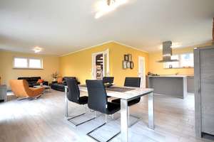 Neubau - Junges Wohnkonzept im klassischen EFH - Niedrigenergiehaus EH40 mit Wärmepumpe + PV – Die vollständige Adresse der Immobilie erhältst du vom Anbieter., 25548 Kellinghusen – Vorschaubild 6