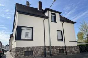 Two in one -  Charmantes Stadthaus mit 2 Wohneinheiten und wohnlich ausgebautem Dachgeschoss – Die vollständige Adresse der Immobilie erhältst du vom Anbieter., 63179 Obertshausen – Vorschaubild 4