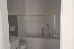 TOP - 4 Raum Wohnung Badewanne und Dusche mit Einbauküche ! – Otto-von-Guericke-Str. 57, 39104 Altstadt, Magdeburg – Vorschaubild 13