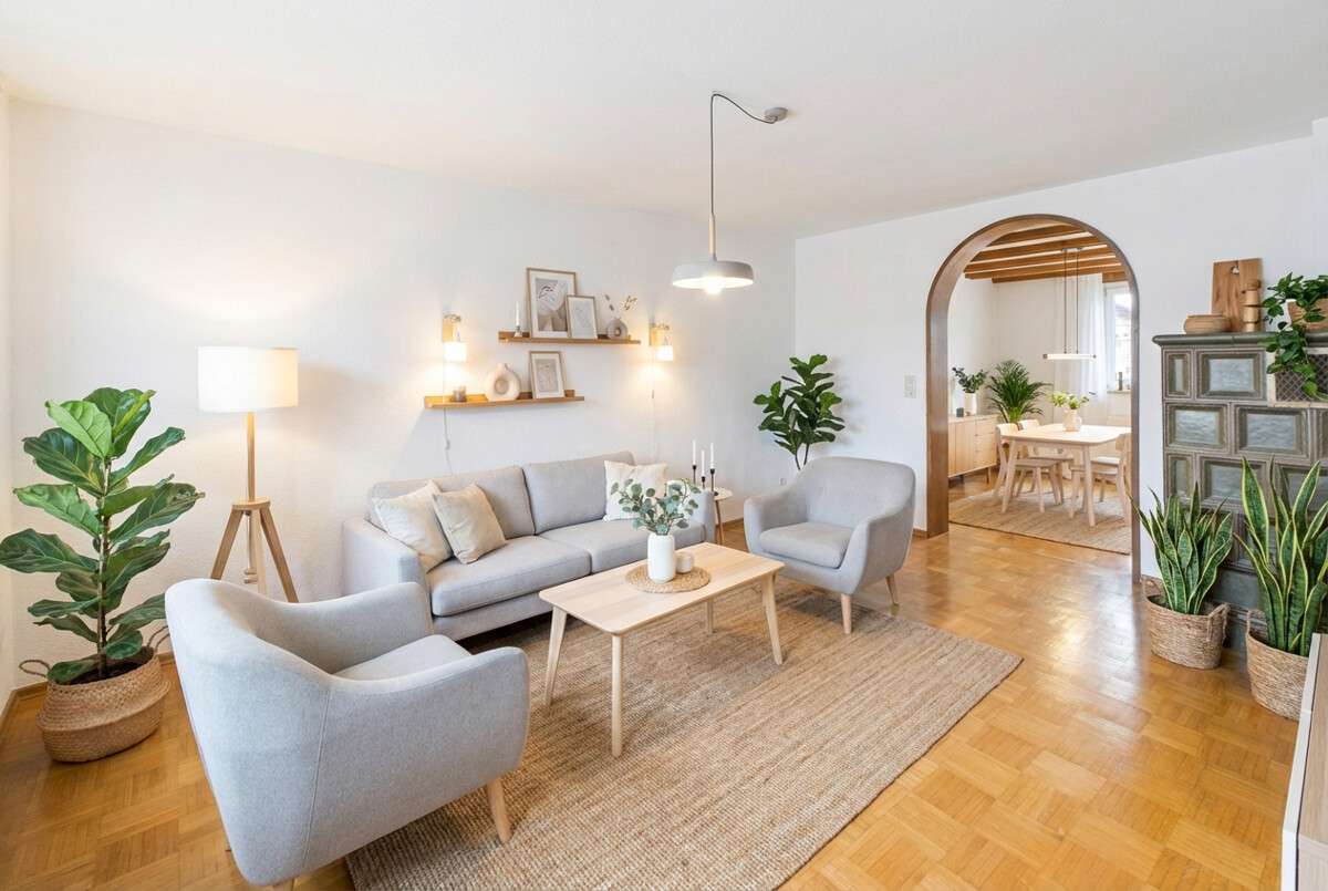 Immobilie in Alleshausen - Barrierefreie Wohnung + Haus + Doppelgarage + Garten - ideal als Einfamilien- oder Zweifamilienhaus - Bild 2