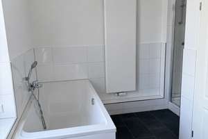 Traumhafte 4-Zimmer-Altbauwohnung mit Gartenmitbenutzung – Blumentalstraße 22, 42859 Honsberg, Remscheid – Vorschaubild 9