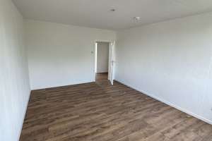 3 Zimmer Wohnung in Bonn-Tannenbusch mit 70 m² Wohnfläche – Schlesienstraße 19, 53119 Tannenbusch, Bonn – Vorschaubild 2