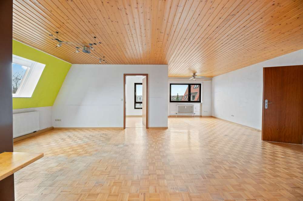 Immobilie in Wendlingen am Neckar - ++ Sofort beziehbar - 4,5-5,5 Zimmer mit flexiblen Nutzungsmöglichkeiten ++ - Bild 3