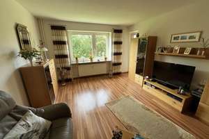 Helle & freundliche 2,5 Zimmerwohnung mit EBK und Balkon zum 01.09.2026 zu vermieten. – Masurenring 73, 24149 Neumühlen-Dietrichsdorf, Kiel – Vorschaubild 2