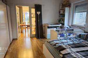 Platz für alle! Große 5-Zimmerwohnung an der Achalm – Die vollständige Adresse der Immobilie erhältst du vom Anbieter., 72766 Reutlingen-Mitte, Reutlingen – Vorschaubild 7