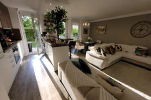 Helle 3-Zimmer-Gartenwohnung mit Terrasse in Unterföhring – 85774 Unterföhring – Vorschaubild 2