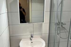 Kleine renovierte Wohnung mit neuem Bad und neuen Fenstern – Grazer 46, 27568 Mitte, Bremerhaven – Vorschaubild 3
