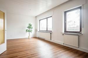 Schick renovierte Mietwohnung  mit Garage und Einbauküche in Bielefelds östlicher Innenstadt – Die vollständige Adresse der Immobilie erhältst du vom Anbieter., 33607 Mitte, Bielefeld – Vorschaubild 4