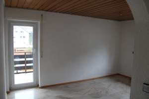 Lebendiges Durlach: 3,5-Zimmer-Wohnung mit viel Platz – Ellmedingerstrasse 90, 76227 Durlach, Karlsruhe – Vorschaubild 3