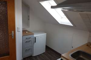 Sonnige 2-Raum-DG-Wohnung in Reutlingen-Ohmenhausen – Die vollständige Adresse der Immobilie erhältst du vom Anbieter., 72770 Ohmenhausen, Reutlingen – Vorschaubild 2