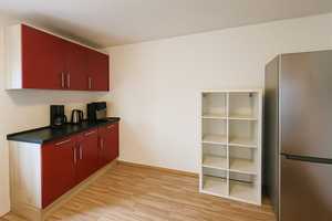 Helle, freundliche 3-Zi-Wohnung in 2-Fam-Haus mit Südbalkon in ruhiger, grüner Lage – Brunhildenstrasse 39, 85579 München (Kreis) – Vorschaubild 12
