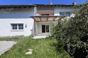 Attraktives Mehrfamilienhaus mit 3 Einheiten - Anbau, Pool und Garage – Die vollständige Adresse der Immobilie erhältst du vom Anbieter., 87656 Germaringen – Vorschaubild 2