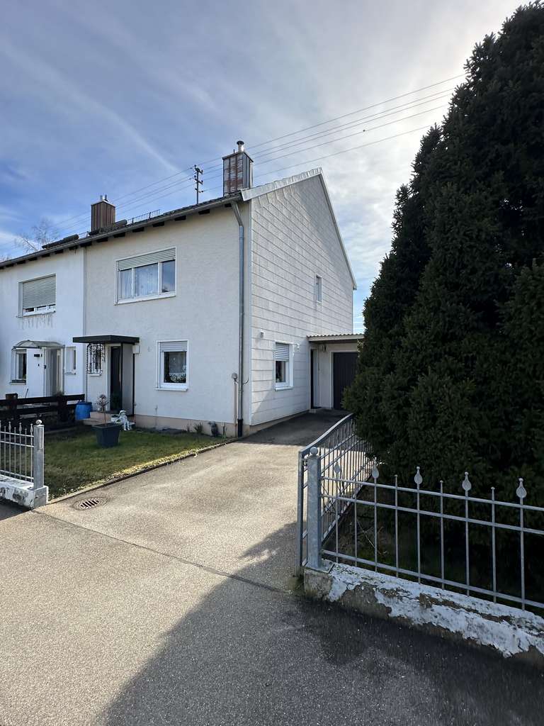 Immobilie in Bubesheim - Gepflegtes Einfamilienhaus mit 4 Zimmern in Bubesheim - Bild 1