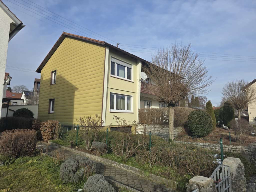 Immobilie in Mögglingen - Kapitalanlage oder Eigennutzung - attraktives 2-Fam. Haus in Siedlungslage - Bild 1
