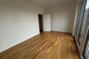 2-Zimmerwohnung mit Einbauküche und Loggia direkt am Spreekanal – Heidestraße 22, 10557 Moabit, Berlin – Vorschaubild 2