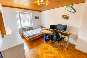 Lichtdurchflutete 4-Zimmer-Wohnung mit Südbalkon und Stellplatz in Großprüfening – Die vollständige Adresse der Immobilie erhältst du vom Anbieter., 93049 Großprüfening-Dechbetten-Königswiesen, Regensburg – Vorschaubild 7