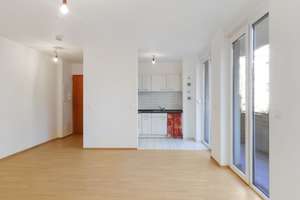 Attraktives Studio Apartment in Karlshorst: bezugsfrei, frisch renoviert und mit Balkon – Die vollständige Adresse der Immobilie erhältst du vom Anbieter., 10318 Karlshorst, Berlin – Vorschaubild 3