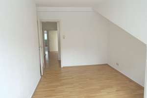 Bonn-City, attraktive 3 Zimmer-Altbauwohnung im Dachgeschoß – Die vollständige Adresse der Immobilie erhältst du vom Anbieter., 53111 Bonn-Zentrum, Bonn – Vorschaubild 14