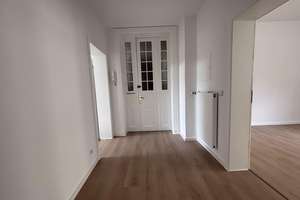 EG 3 Zi.-TOP Lage Schelfstadt, sanierter Altbau,sehr hell ,S/W Balkon,neue EBK – Jahnstrasse 13, 19055 Schelfstadt, Schwerin – Vorschaubild 6
