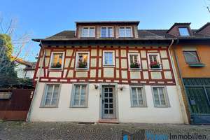 Historisches gemütliches Einfamilienhaus in der Höchster Altstadt – Die vollständige Adresse der Immobilie erhältst du vom Anbieter., 65929 Höchst, Frankfurt am Main – Vorschaubild 1
