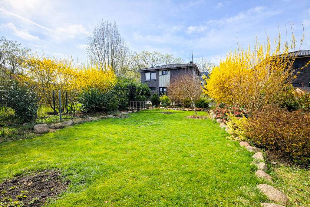 Immobilie in Deinste - Ihr Familientraum mit sonnigem Garten! - Bild 0